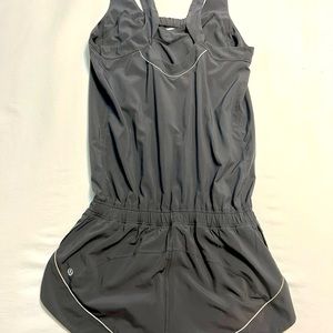 Lululemon gray running romper with liner size 2